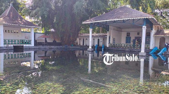 Salah-satu-peninggalan-Raja-Solo-di-Boyolali-yakni-Umbul-Pengging.jpg