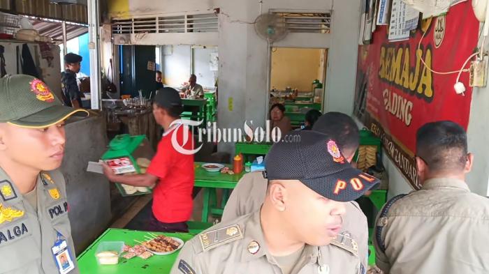 Satpol-sidang-warung-bakso.jpg