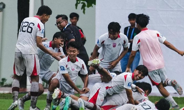 Selebrasi-pemain-akademi-Persis-Solo.jpg