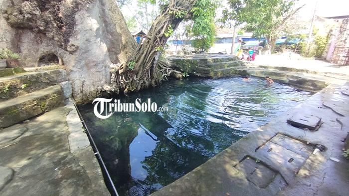 Sendang-Bulus-Jimbung-Klaten-yang-sempat-menjadi-lokasi-mencari-kekayaan-hingga-kesembuhan.jpg