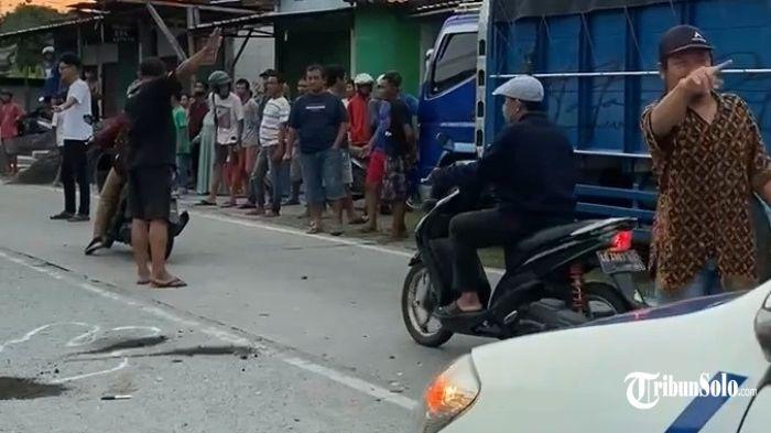 Seorang-pengendara-sepeda-motor-meninggal-dunia-usai-terlibat-kecelakaan-2.jpg