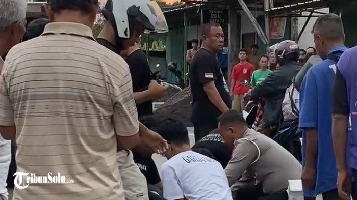 Seorang-pengendara-sepeda-motor-meninggal-dunia-usai-terlibat-kecelakaan.jpg