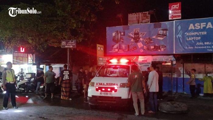 Seorang-pria-ditemukan-meninggal-dunia-di-teras-kios-yang-ada-di-Jalan-Solo-Purwodadi.jpg