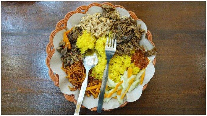 Seporsi-Nasi-Kuning-Bang-Ro-fddg.jpg
