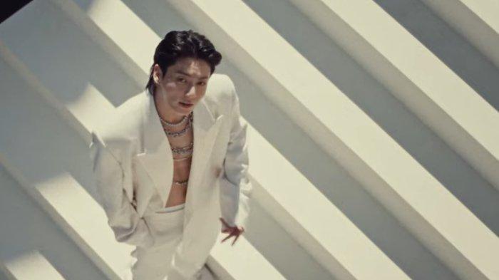 Sinhle-3D-milik-Jungkook-BTS-rajai-iTunes-Song.jpg