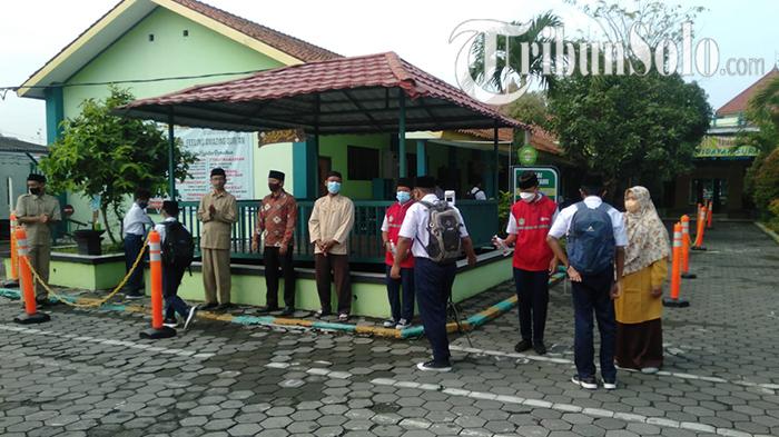 Keunggulan SMPIT Solo : Ada Kelas untuk Cetak Pemimpin Muda Lewat Organisasi hingga Hafiz Quran