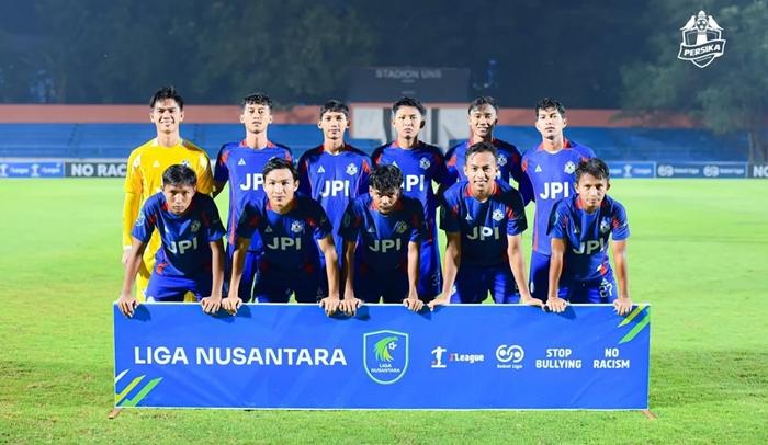 Skuad-Persika-Karanganyar-sebelum-tampil.jpg
