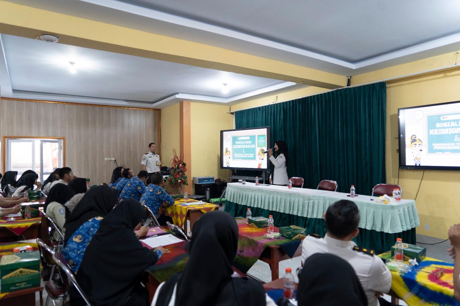 Sosialisasi-Keimigrasian-ke-Jogonalan-Klaten.jpg