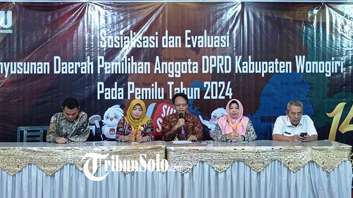 Sosialisasi-dan-Evaluasi-penyusunan-Dapil.jpg