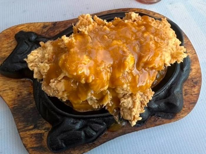 Steak-Nabil-berlokasi-di-Jalan-Adi-Sumarmo.jpg
