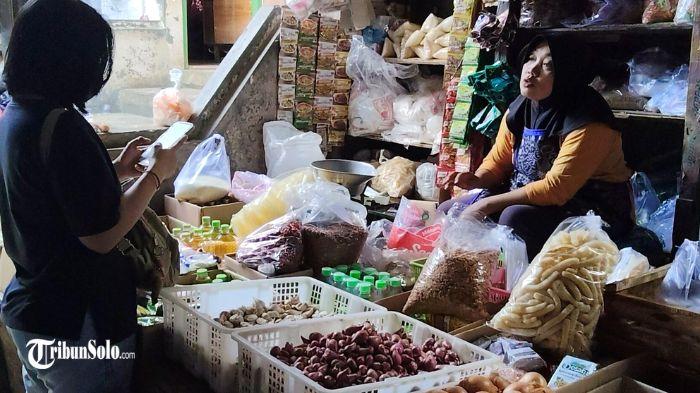 Suasana-Pasar-Jungke-Kelurahan-Jungke-Kecamatan-Jungke-KecamatanKabupaten-Karanganyar.jpg