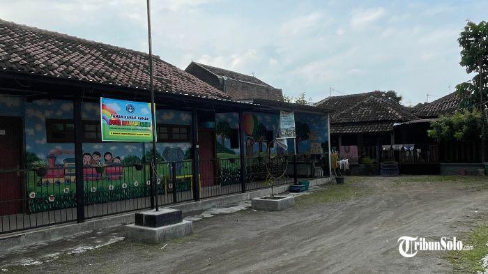 Suasana-di-Taman-Kanak-kanak-TK-di-Desa-Makamhaji-Senin-1212026.jpg