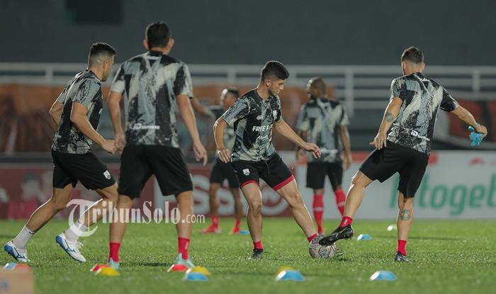 Persis Solo Tak Gentar Lawan Borneo FC di Samarinda, Coach Rasiman : Kita Datang untuk Bertarung