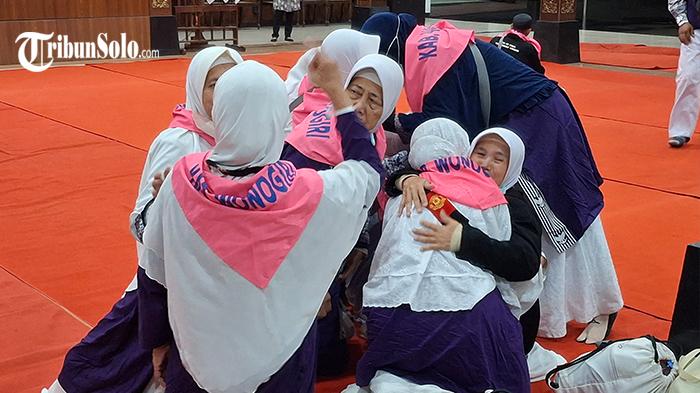Tiba di Wonogiri dari Tanah Suci, 2 Jemaah Haji Langsung Dibawa ke RSUD, Ada yang Patah Tulang Kaki