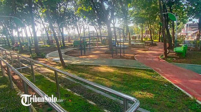 Tampilan-Taman-Lansia-yang-ada-di-Kecamatan-Jebres-Solo-Selasa-2122023.jpg