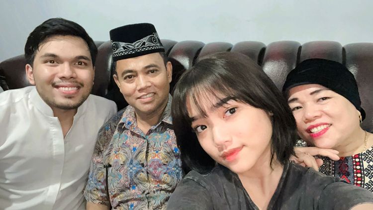 Thariq-Haji-Faisal-Fuji-dan-Dewi-Zuhriati.jpg