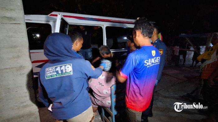 Kisah Evakuasi Pasien Obesitas 300 Kilogram di Sragen, Sesak Napas, Merintih Sakit Saat Naiki Mobil