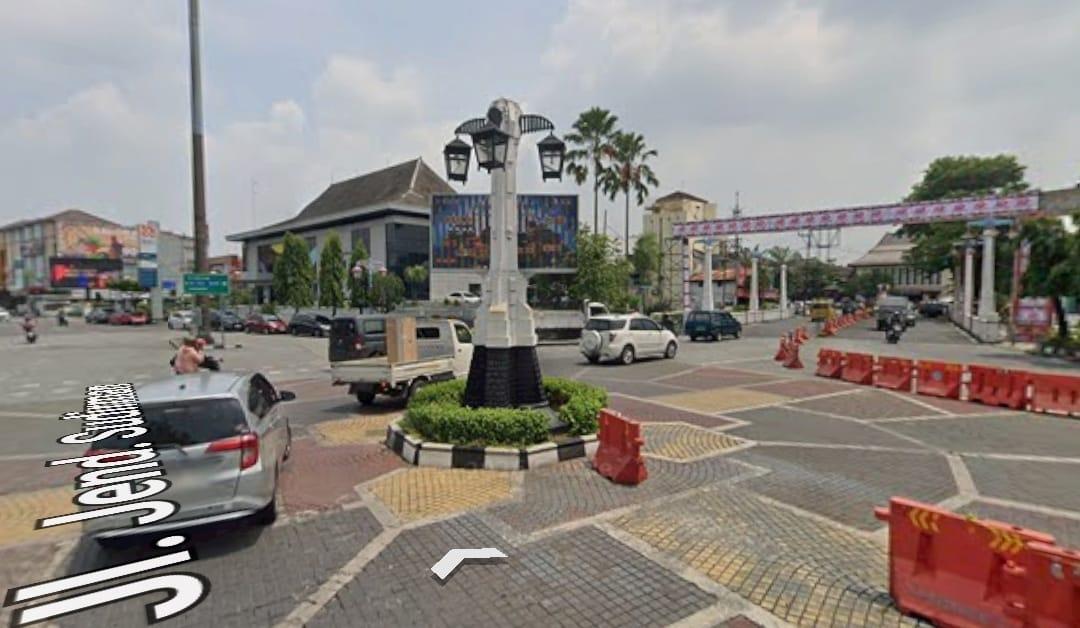 Tugu-Pemandengan-di-Jalan-Jenderal-Sudirman.jpg