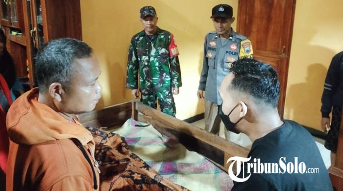 Warga-Kecamatan-Kedawung-ditemukan-meninggal-dunia-di-sawah.jpg