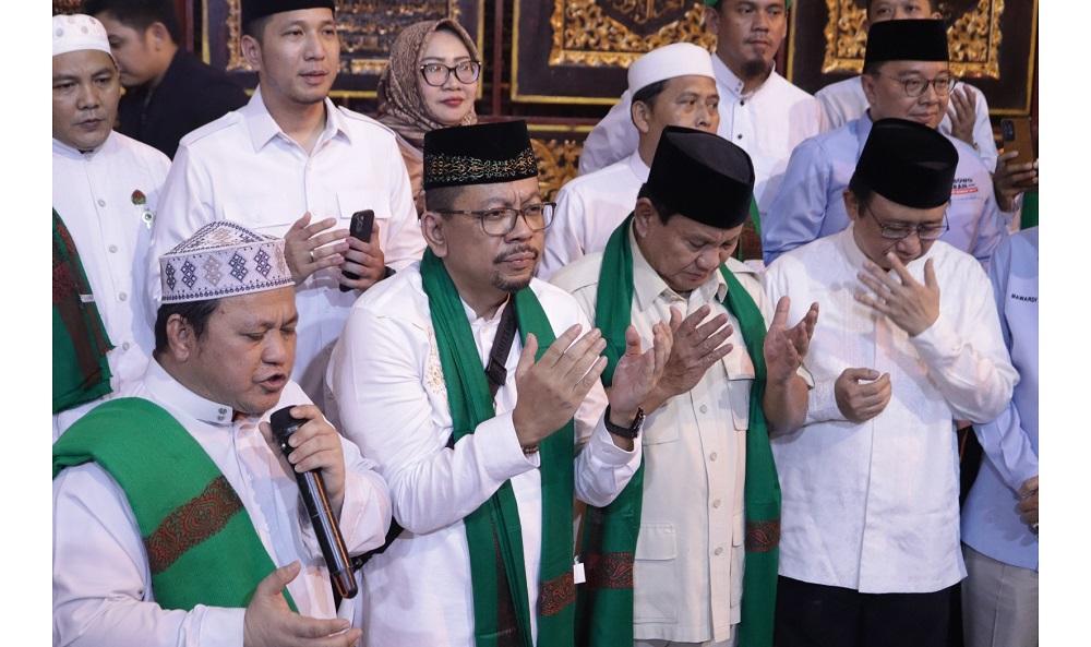 Prabowo Subianto Disambut Ribuan Jemaah dan Ulama di Sumsel Saat Kunjungi Bayt Al-Quran Al-Akbar