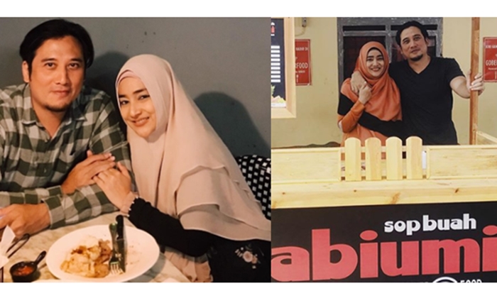 Ayol it uslubida polni yuvadi. Yalangoch qizlar tanlovi