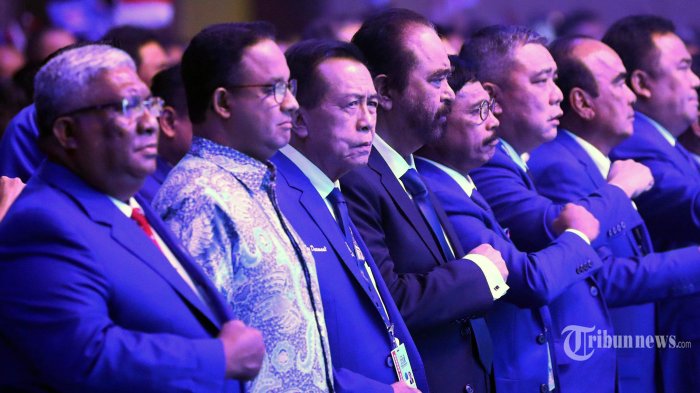 etua-umum-partai-nasdem-surya-paloh-keempat-kiri-bersama-gubernur-dki-jakarta.jpg
