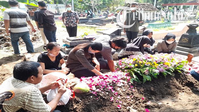 gdo-47-warga-Desa-Jabung-Kecamatan-Gantiwarno-Kabupaten-Klat.jpg