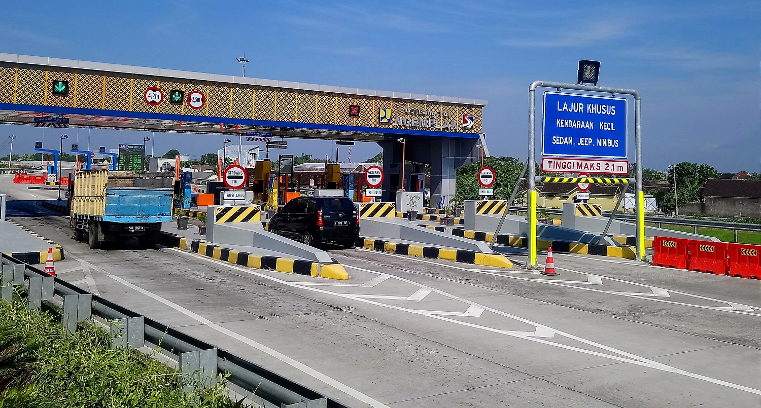 gerbang-tol-ngemplak-boyolali.jpg