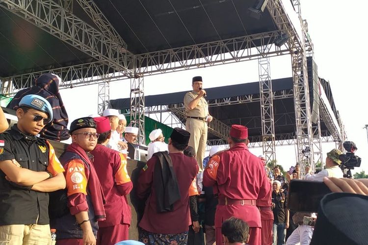 gubernur-dki-jakarta-anies-baswedan-menghadiri-reuni-akbar-212.jpg