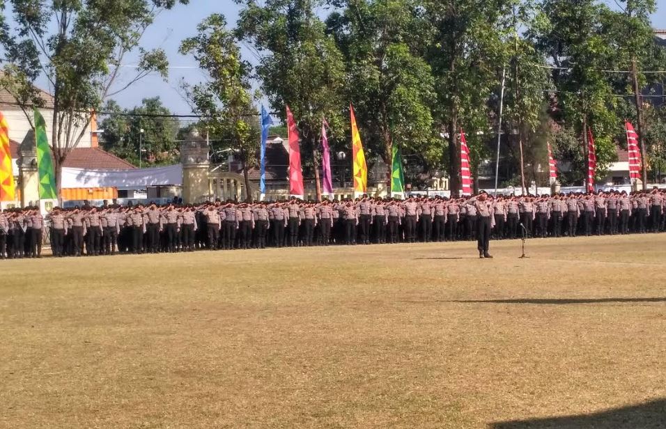 Jelang Peringatan Haornas, Ribuan Personel Polda Jateng Apel Pengamanan di Lapangan Kottabarat Solo