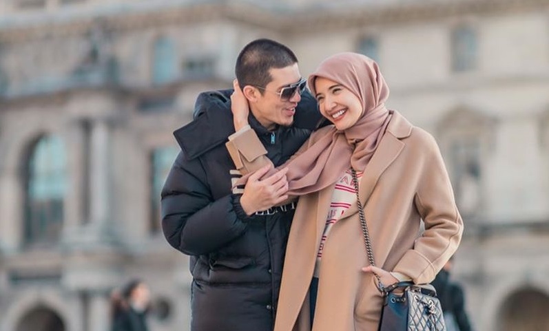 Setelah Hampir 10 Tahun Menanti, Zaskia Sungkar Kini Positif Hamil