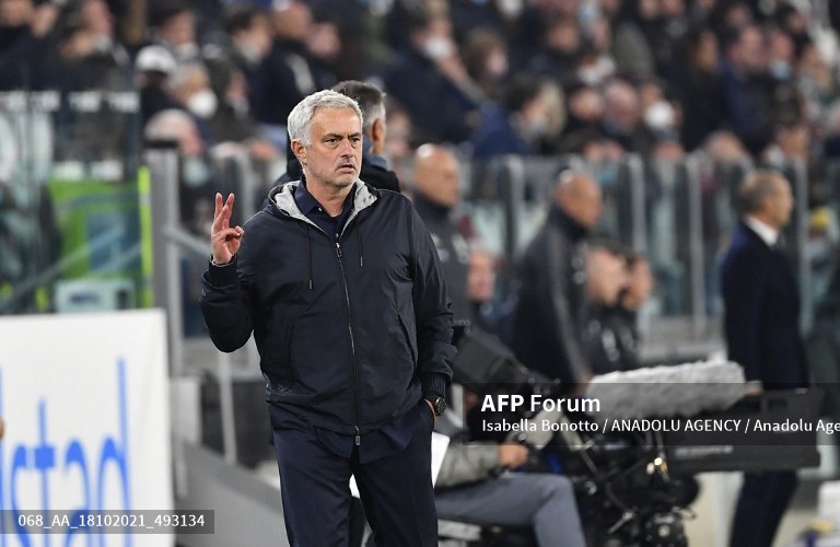 jose-mourinho-as-roma-jkdsh.jpg