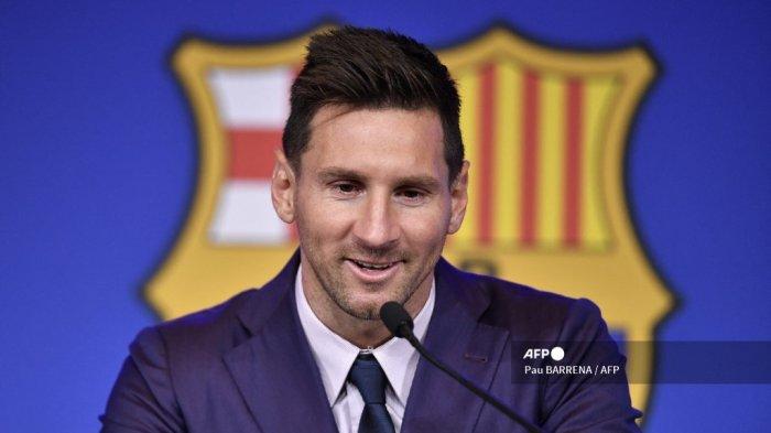 lionel-messi-mengadakan-konferensi-pers-di-stadion-camp-nou.jpg