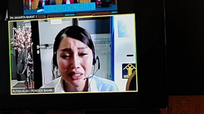 Divonis 1,5 Tahun Penjara dan Tak Ajukan Banding, Pihak Lucinta Luna Menerima Meski Kecewa