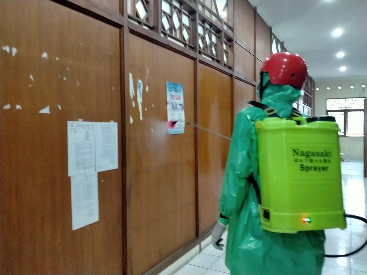 Cegah Corona, Kantor Pemerintah Klaten yang Setiap Hari Layani Ribuan Orang Disemprot Disinfektan
