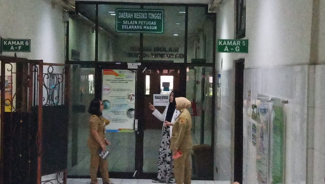 ruang-isolasi-jika-ada-pasien-virus-corona-di-rsud-dr-moewardi-solo.jpg