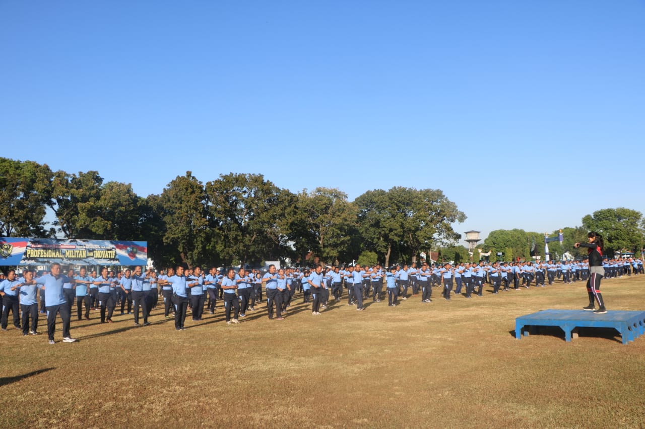 Tingkatkan Motivasi di Lingkungan Kerja, Danlanud Adi Soemarmo Solo Ajak Prajurit Olahraga