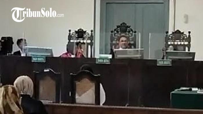 sidang-istri-potong-kemaluan-suami-di-solo.jpg