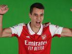 Arsenal-Jakub-Kiwior.jpg