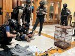 BB-37-diamankan-polisi-setelah-mencuri-burung-milik-salah.jpg