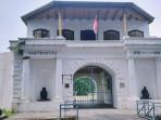 Benteng-Vastenburg-berlokasi-di-Kedung-Lumbu.jpg