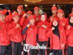 Bupati-Sukoharjo-Etik-Suryani-lepas-keberangkatan-atlet-Porprov.jpg