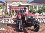 DPRD-Sukoharjo-2024-1-traktor.jpg