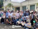 EKSPLORASI-SOLO-Para-peserta-program-eksplorasi-budaya-bertajuk-The-Heritage-Hunter-Gramedia.jpg