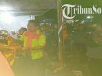 Evakuasi-kakek-berinisial-Ra-64-warga-Desa-Sumberagung-Kecamatan-Batuwar.jpg