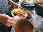 Gendar-pecel-yang-disajikan-di-Warung-Mbok-Samini-di-pinsdrfwet.jpg