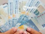 Viral Video BLT BBM Dipotong Rp 20.000 dengan Alasan untuk Pengurus, Bupati Minta Dikembalikan