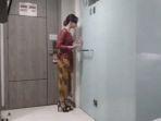 Ilustrasi-pemeran-kebaya-merah-ditangkap.jpg