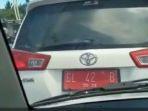 Ini-mobil-dinas-diduga-milik-Kasatpol-PP-dan-WH-Gayo-Lues-yang-viral-di-media-sosial.jpg