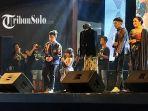 Istri-almarhum-Didi-Kempot-Yan-Vellia.jpg